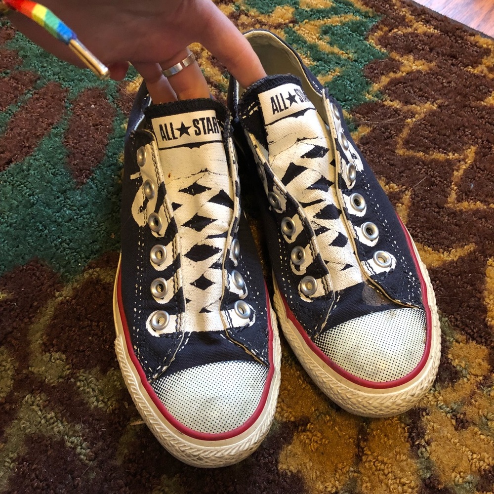 Super cool shoelace-less converse